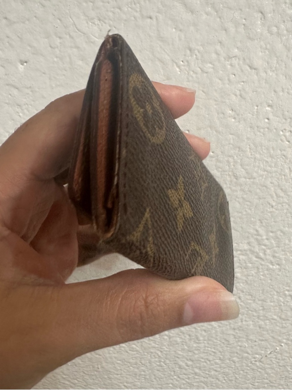 Louis Vuitton Monogram Canvas Card/ Key Holder - Picture 4 of 9